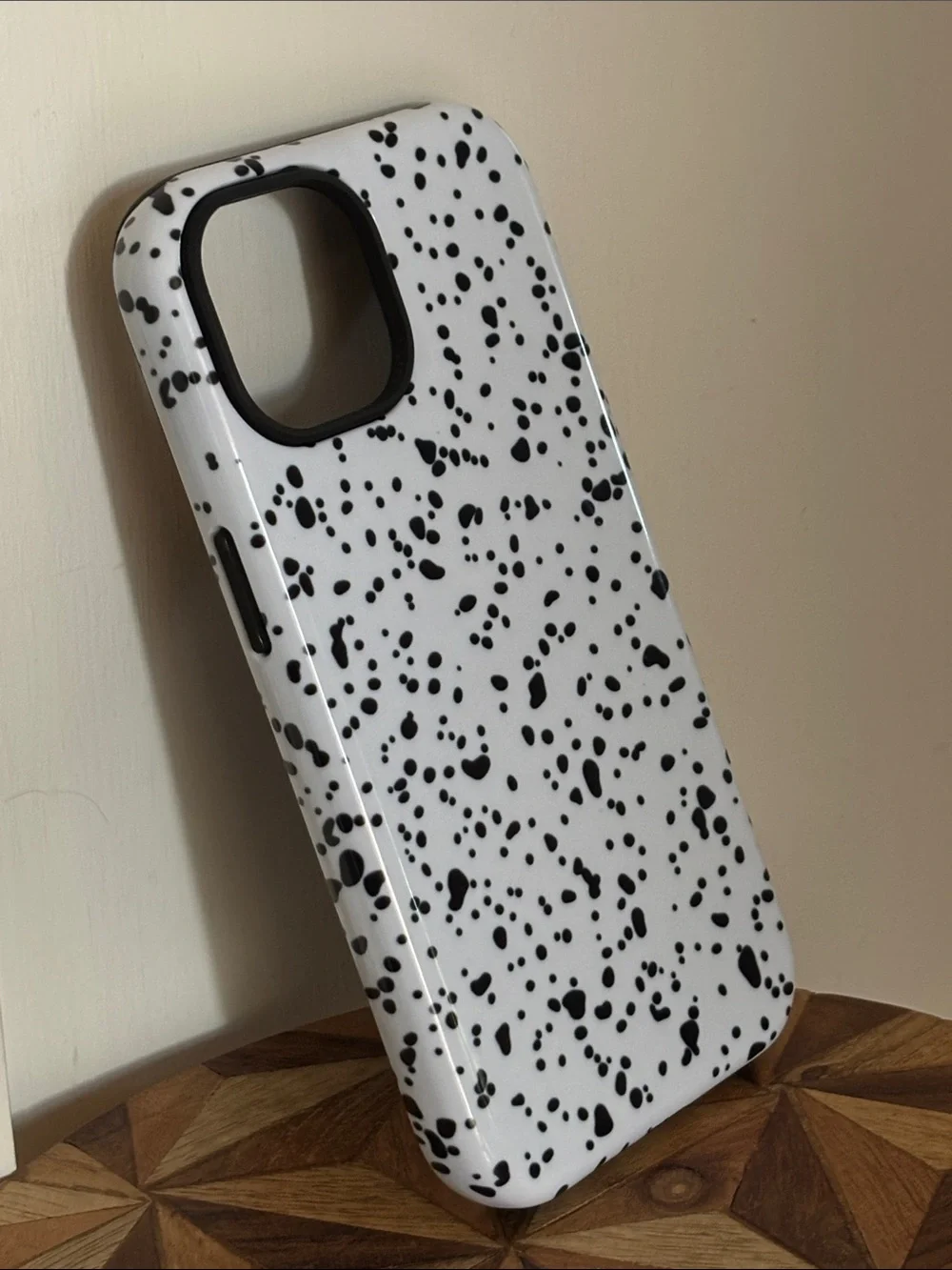 NWT iphone 15 Spotted Speckled Black & White Dots Spots 2 Piece Phone Case